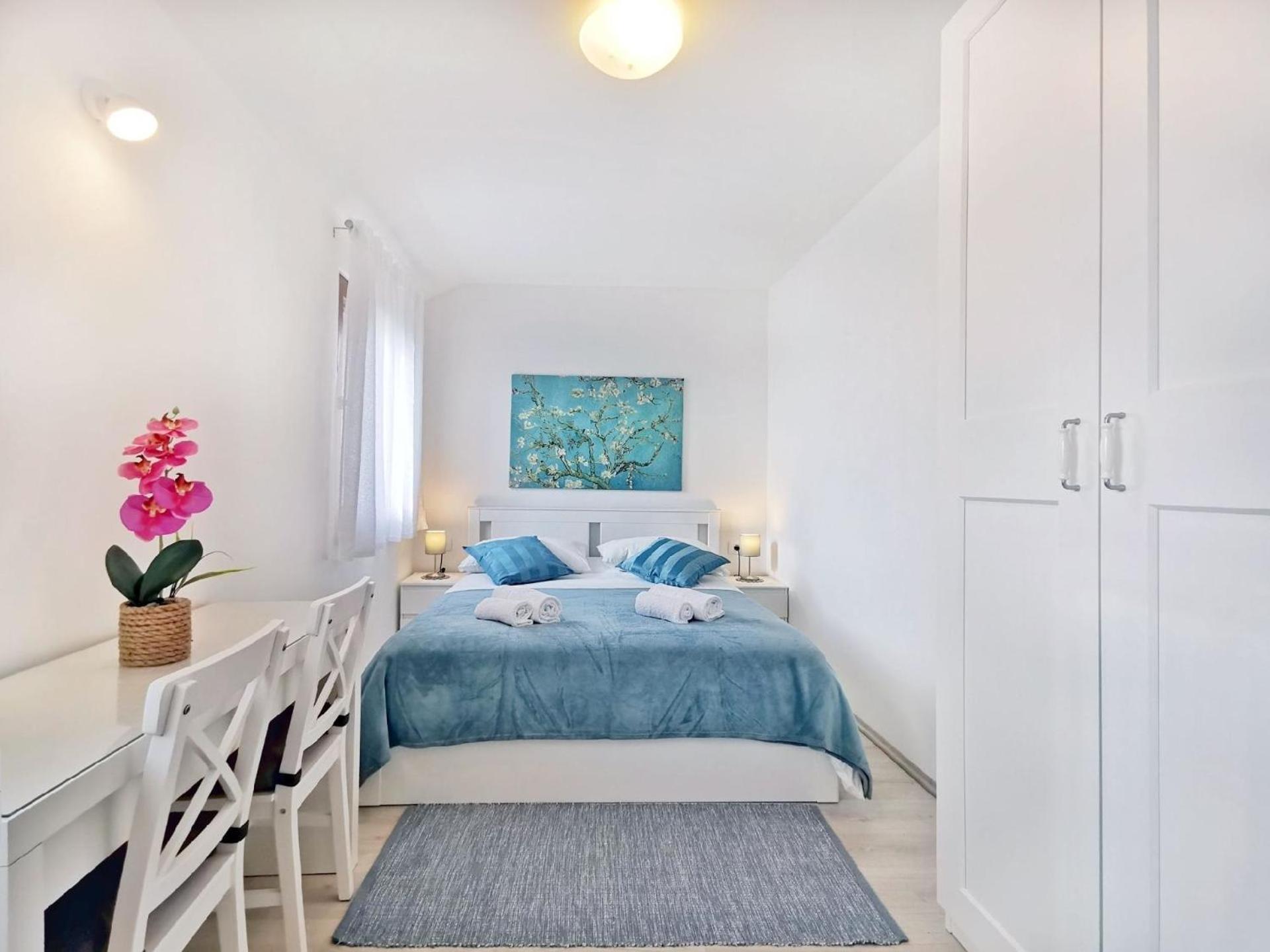 Komfortable In Ruhigem Dorf Apartment